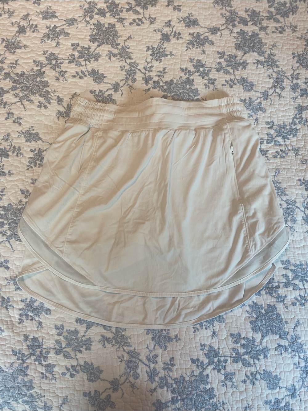 Lululemon Hotty Hot High-Rise White Athletic Skirt Size 6